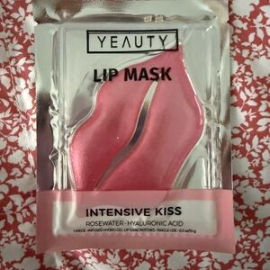 Yeauty Pink Hyaluronic & Rosewater Lip Masks (25)
